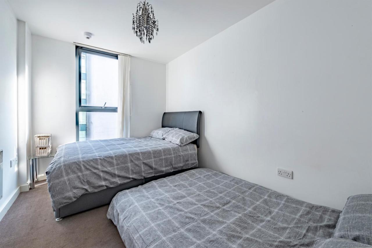 Skyline Tower Appartamento Manchester Esterno foto